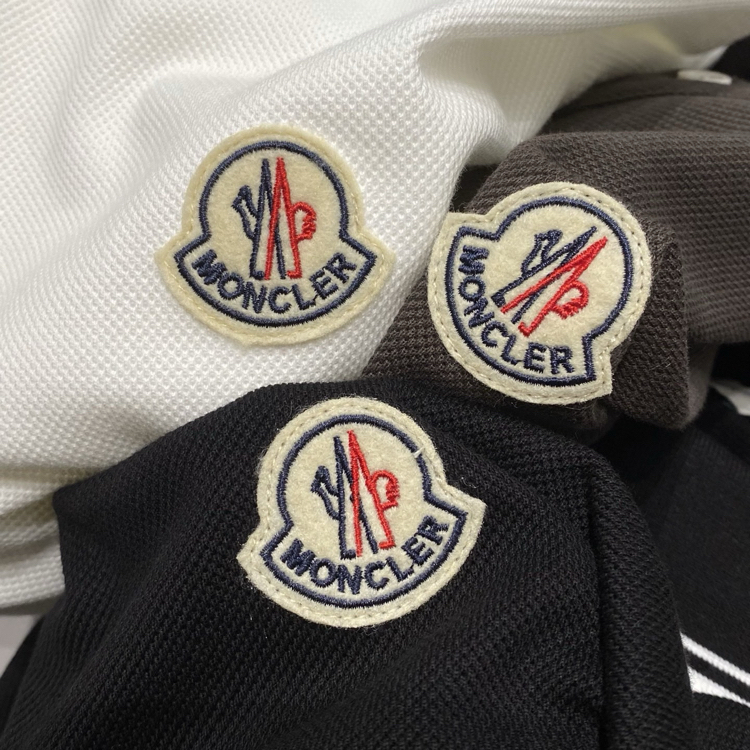 Moncler Classic Light Business Elite Casual Three-Button Lapel Short-Sleeve T-Shirt