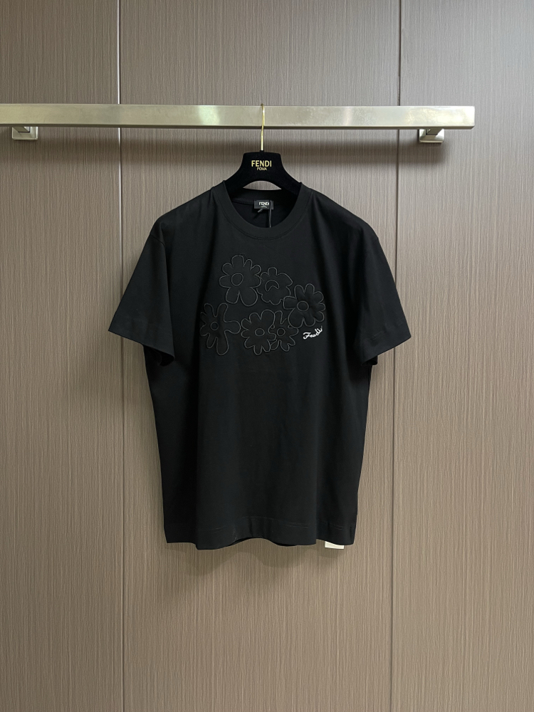 Fendi Sponge Appliqué Crew Neck Short-Sleeve T-Shirt
