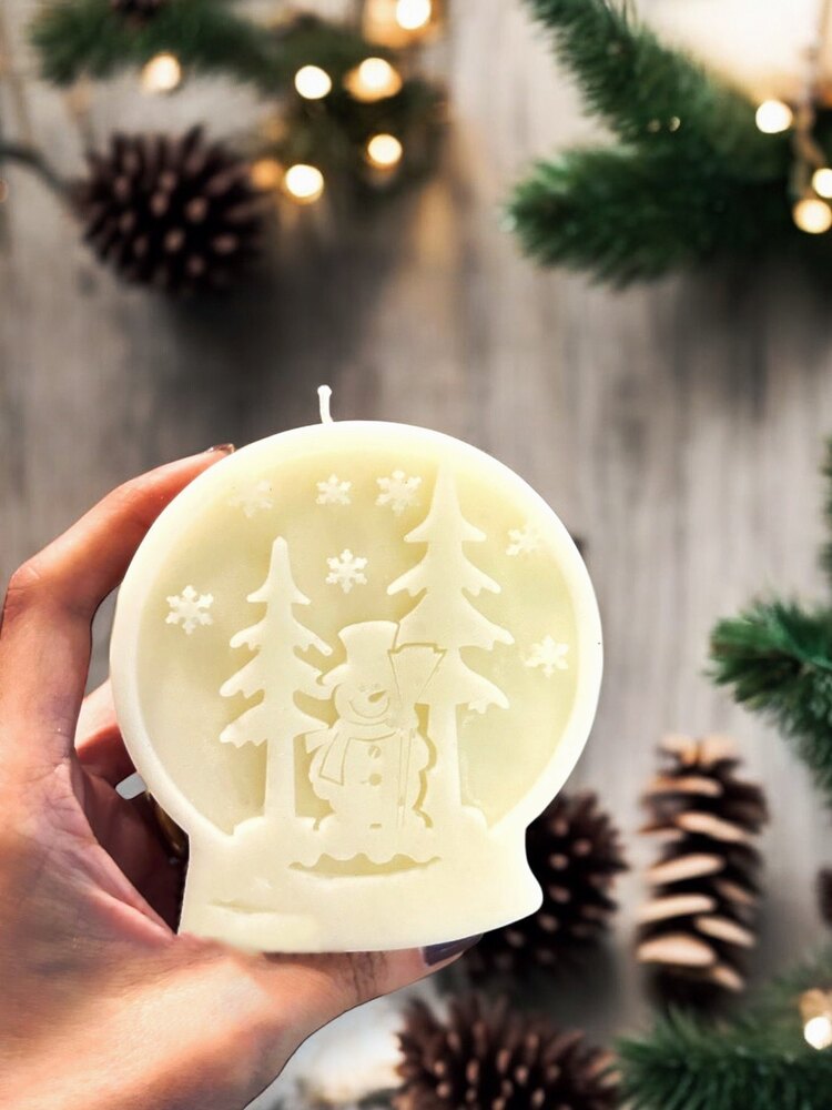 Frosty’s Snow Globe Candle
