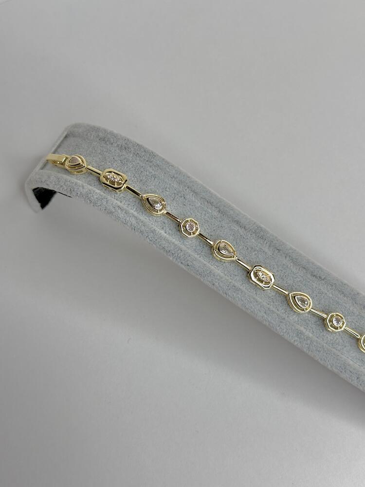 Beyaz Taşlı Gold Bileklik