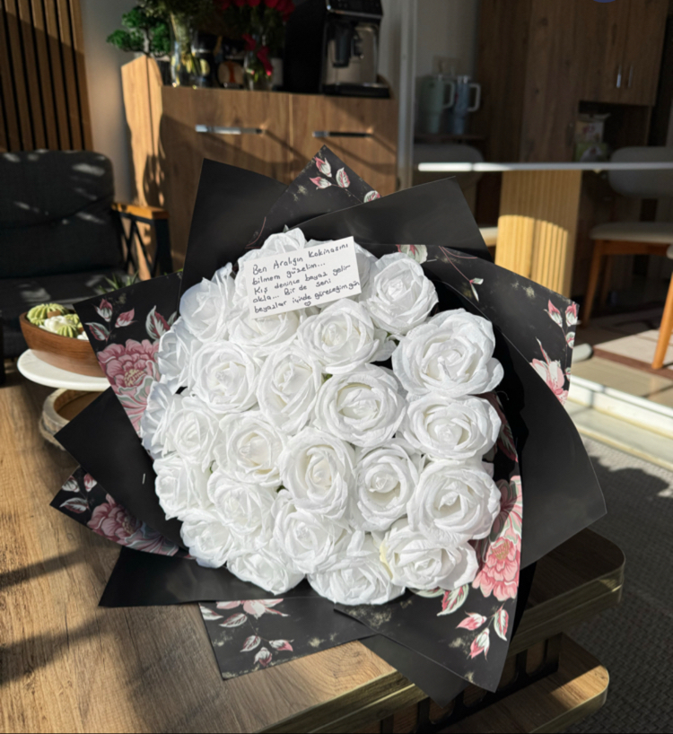 Beyaz gül buket