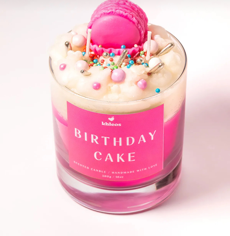 Birthday Cake Kokulu Mum – Doğum Günü Pastası Görünümlü Dekoratif El Yapımı Mum 300g