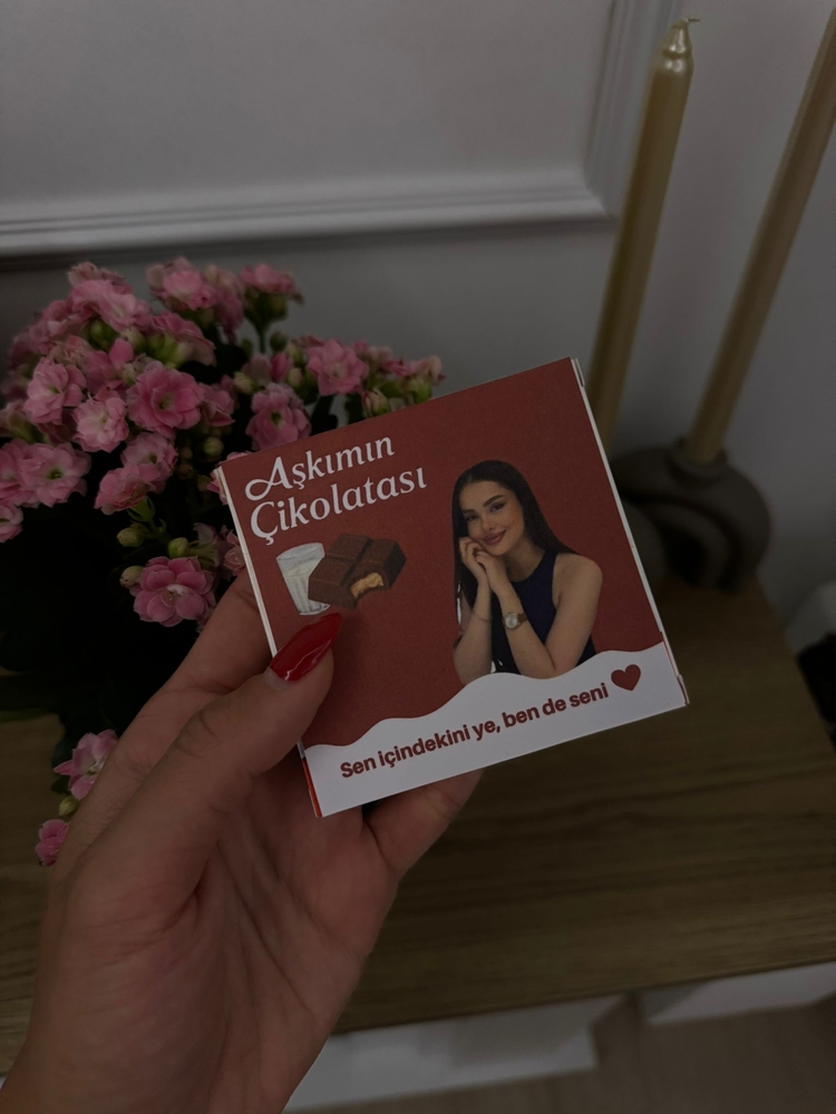 1 adet çikolata ( resmi Wp hattımızdan ya da instadan atın )