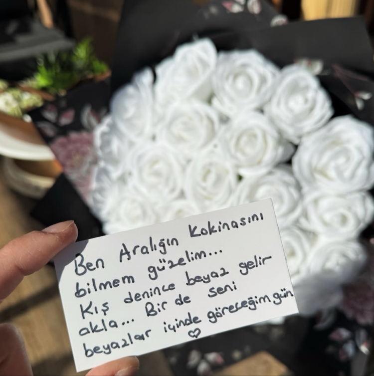Beyaz gül buket