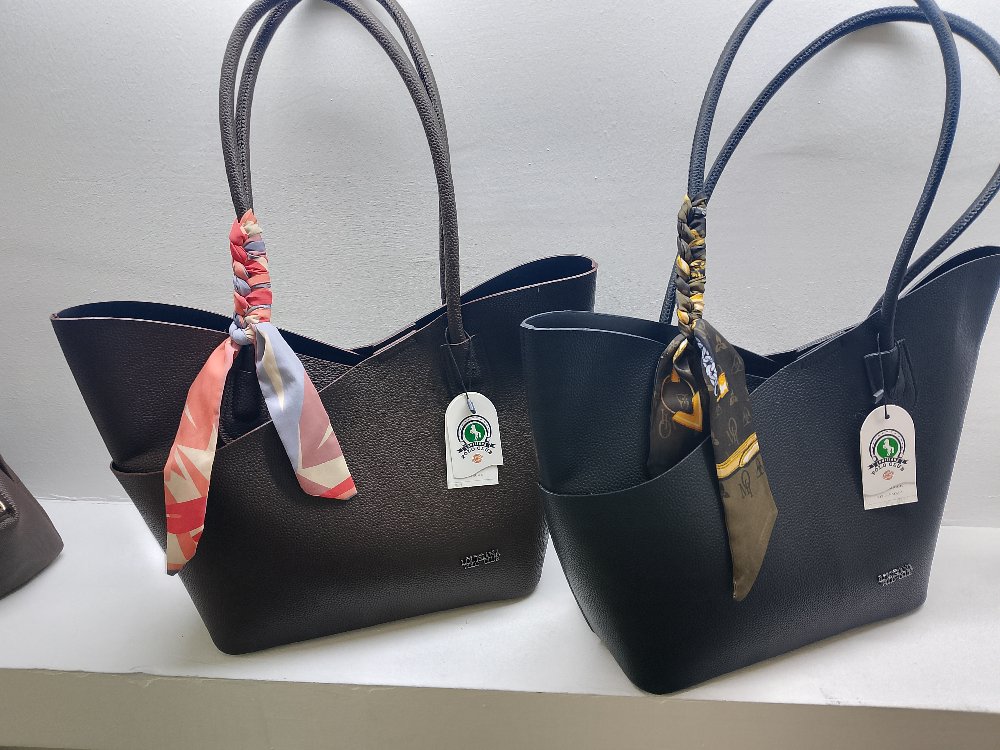 Polo Club Fularlı Kova Çanta