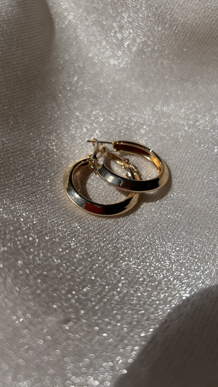 Gold halka küpe