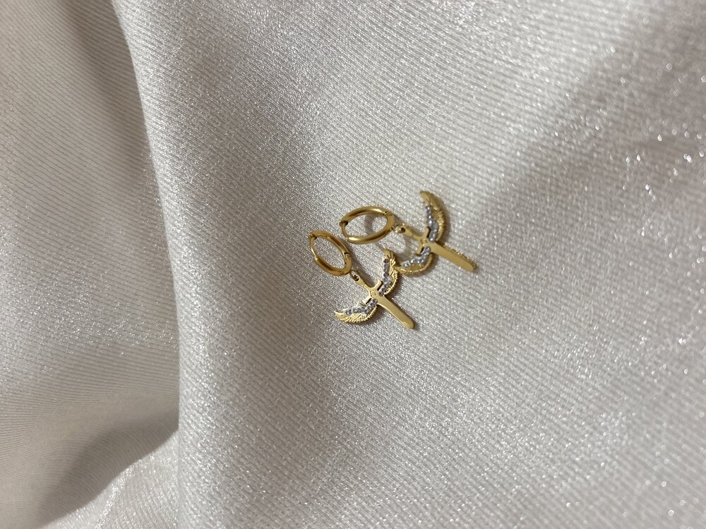 Melek küpe