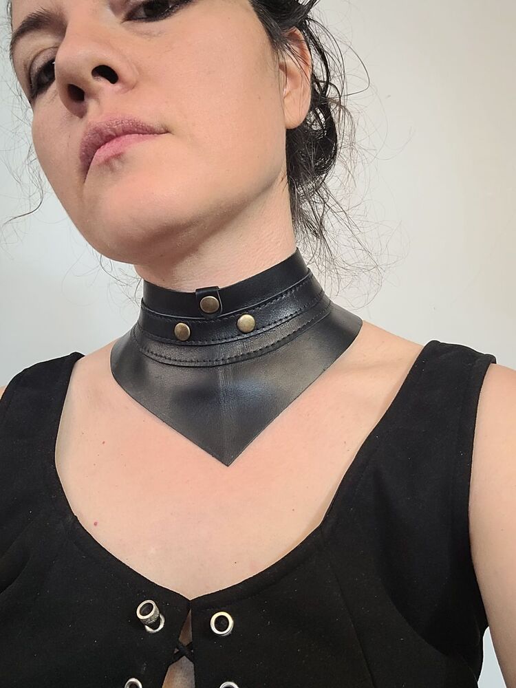 siyah deri choker 