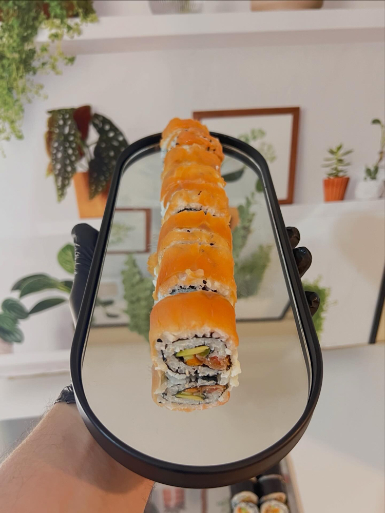 Salmon Roll (8 adet)