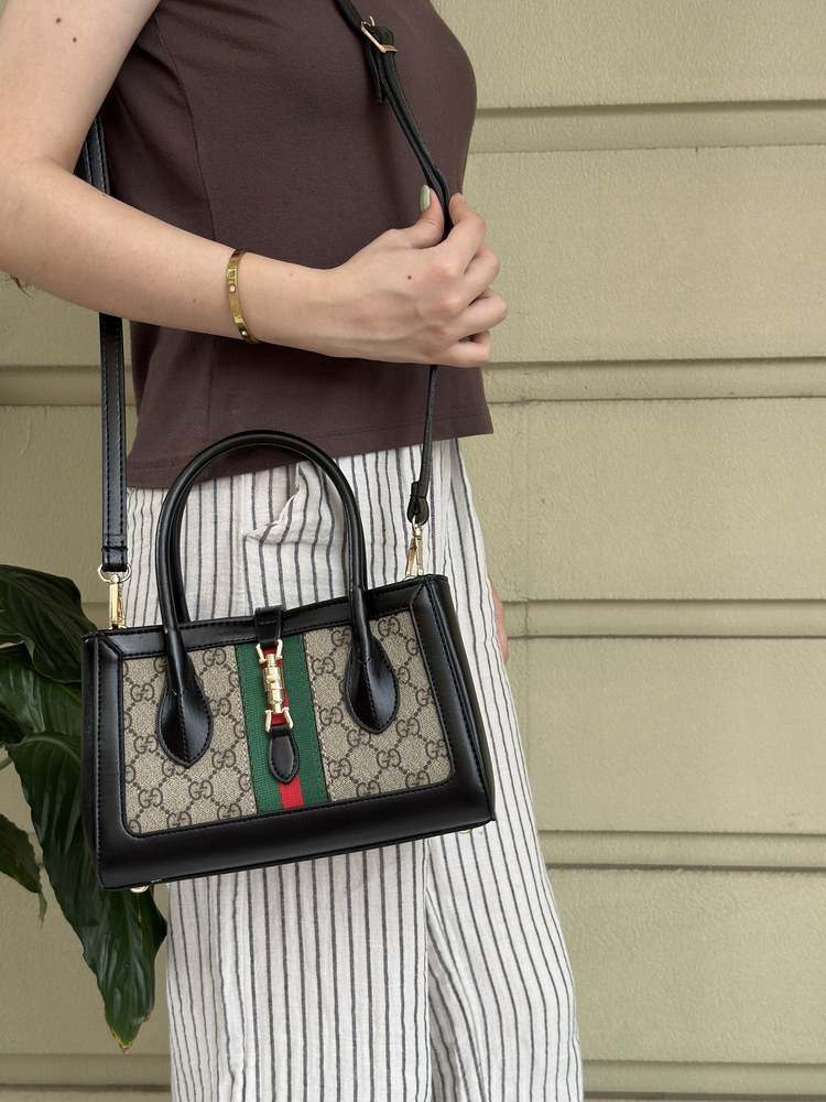 Gucci el çantası