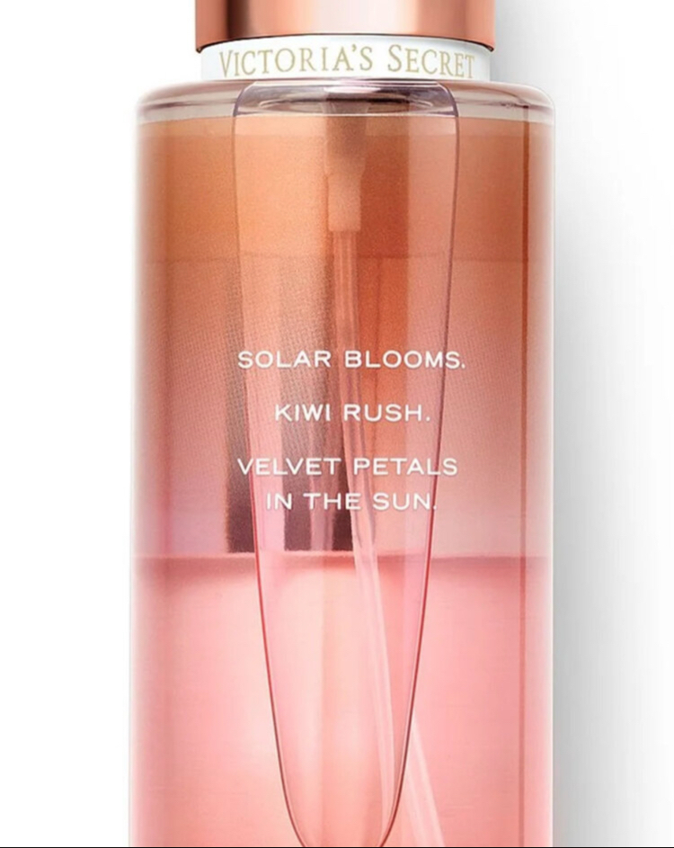 VS Velvet Petals Sunkissed Vücut Spreyi 250ml