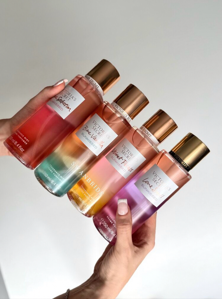 VS Velvet Petals Sunkissed Vücut Spreyi 250ml