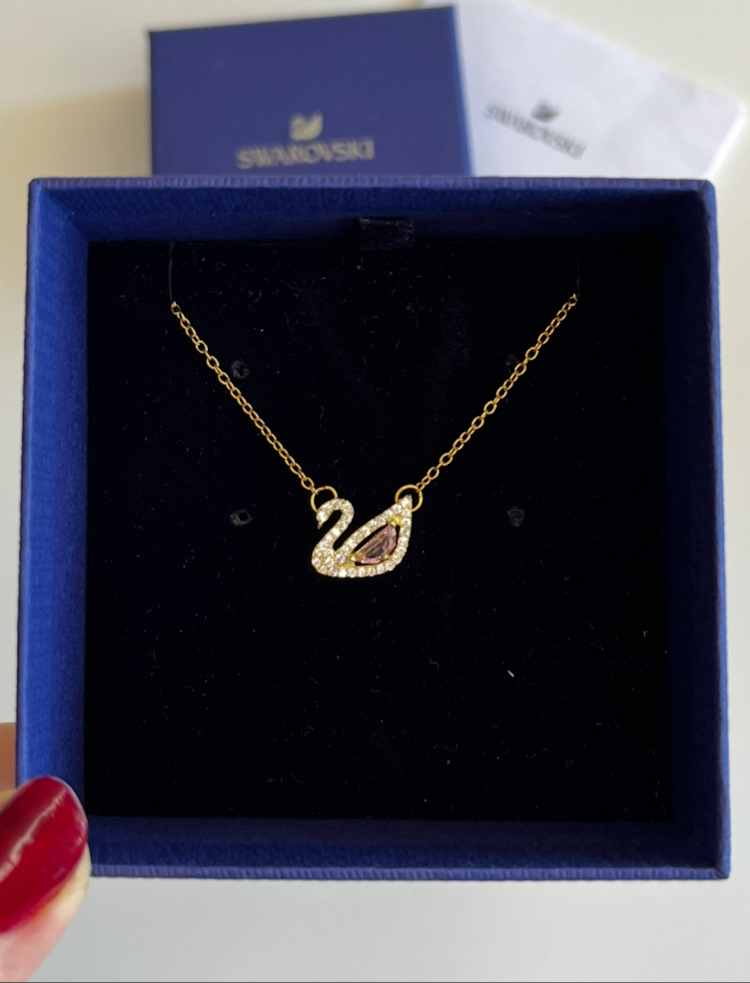 çelik pembe taşlı gold kuğu kolye