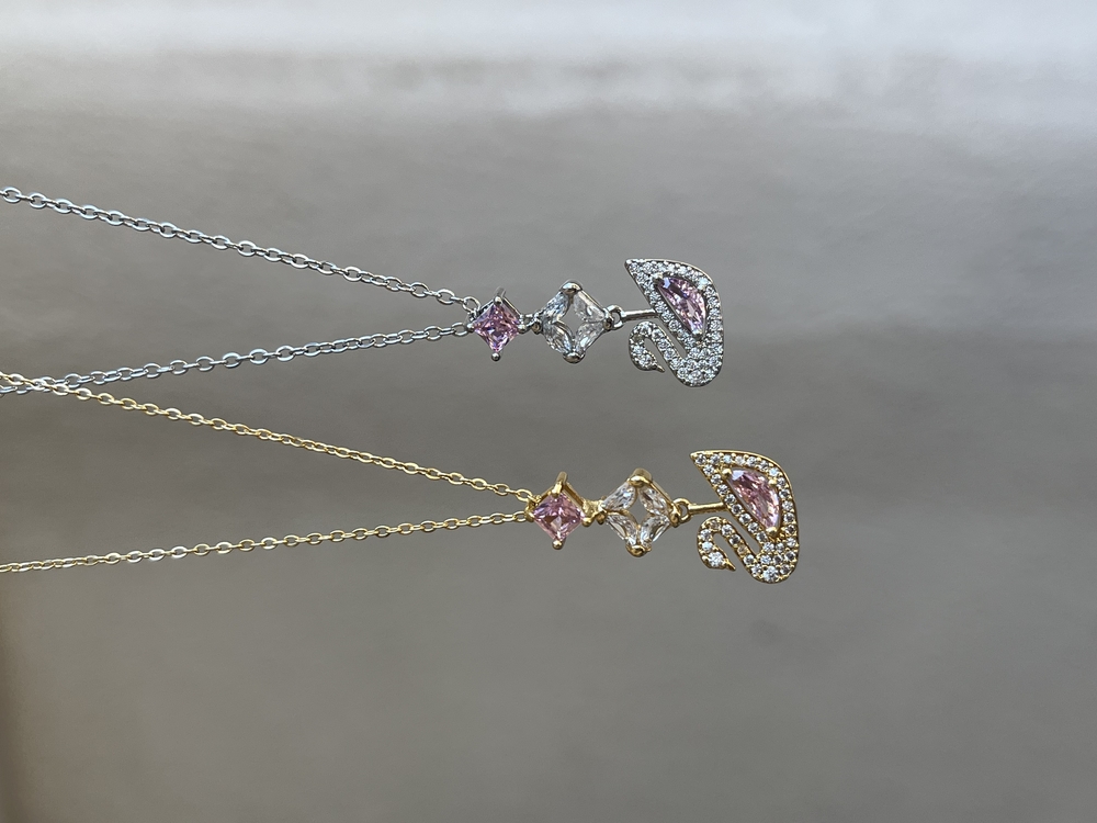 çelik swarovski kuğu model silver kolye