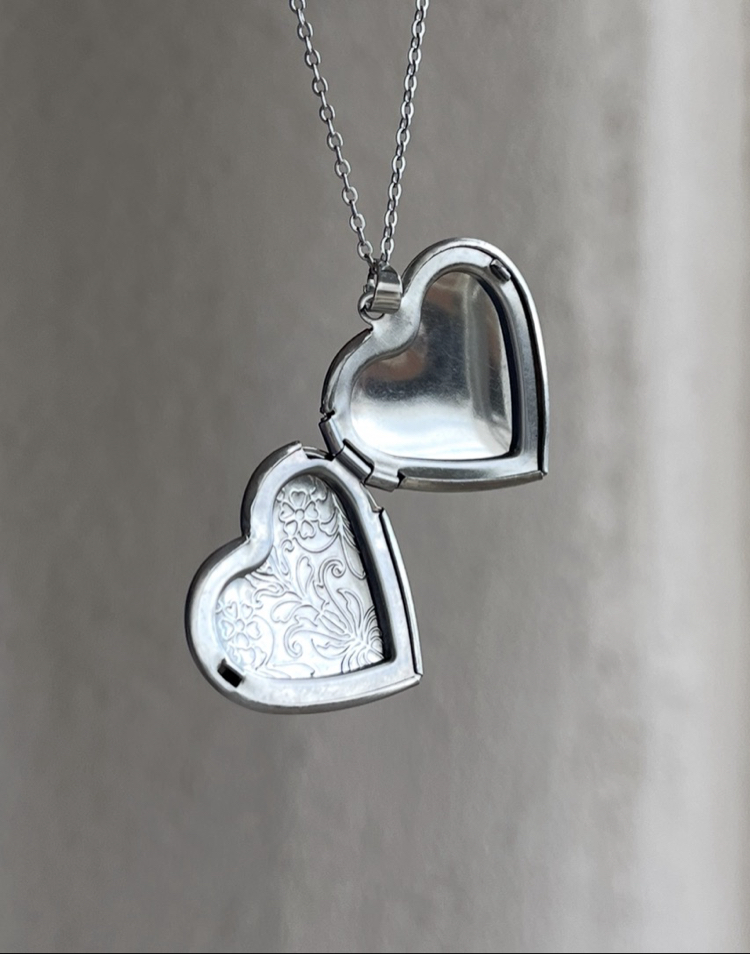 çelik kalp kapaklı silver kolye