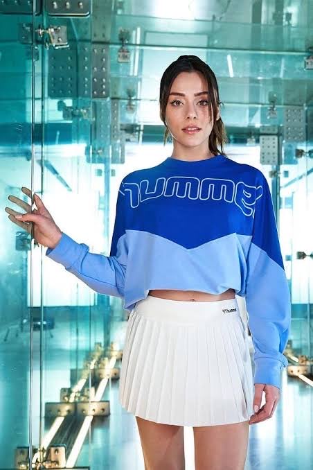 Hummel Tenis Eteği