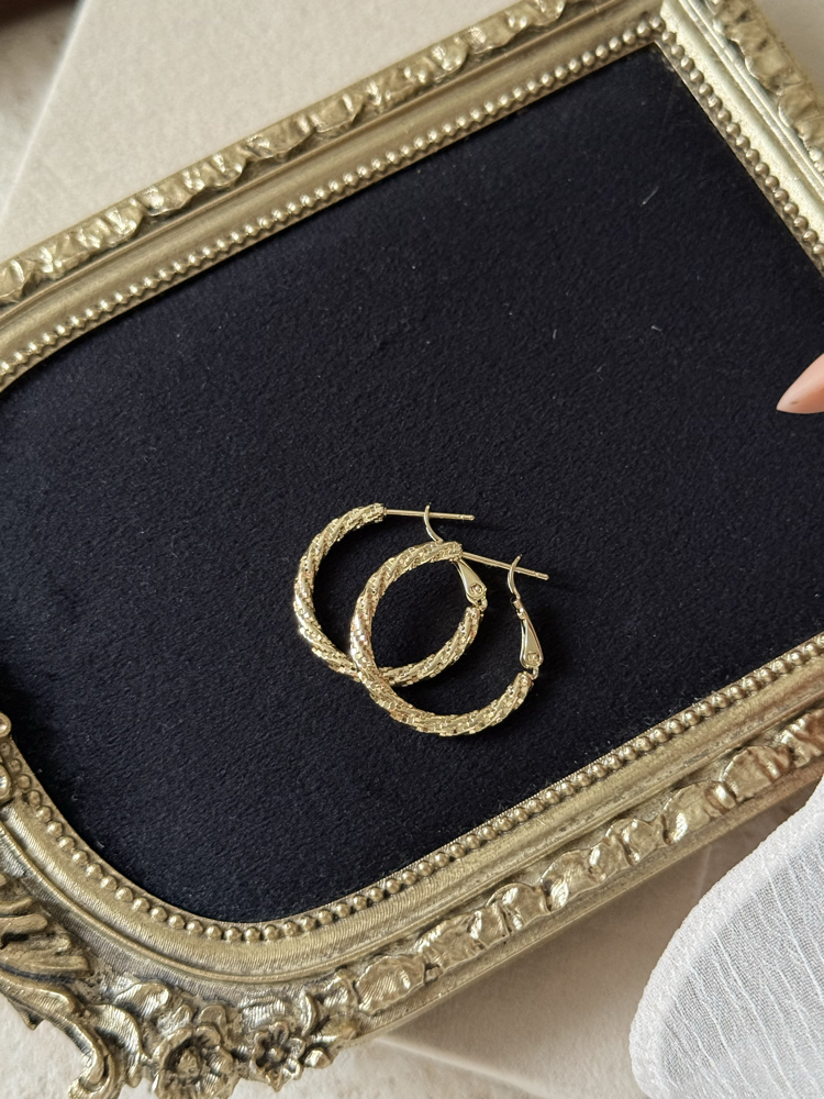 2,5 cm sarmal parıltılı halka küpe | xuping