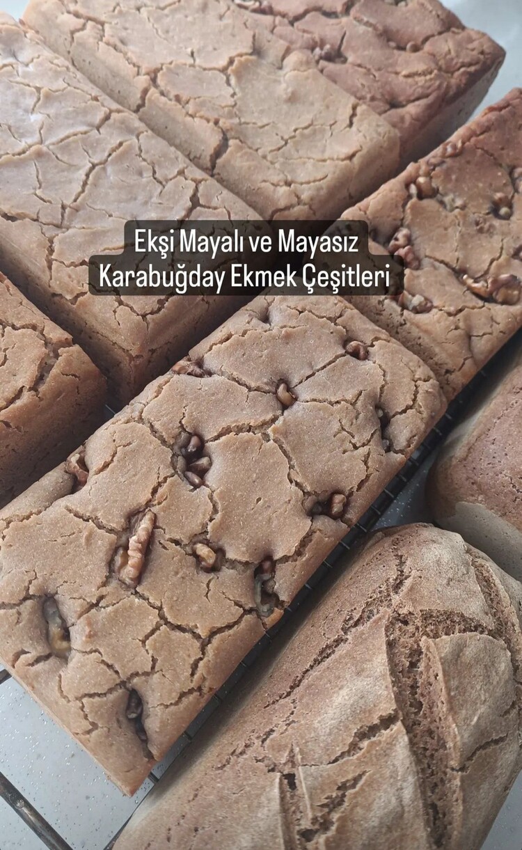 Ekşi Mayalı Cevizli Karabuğday Ekmek