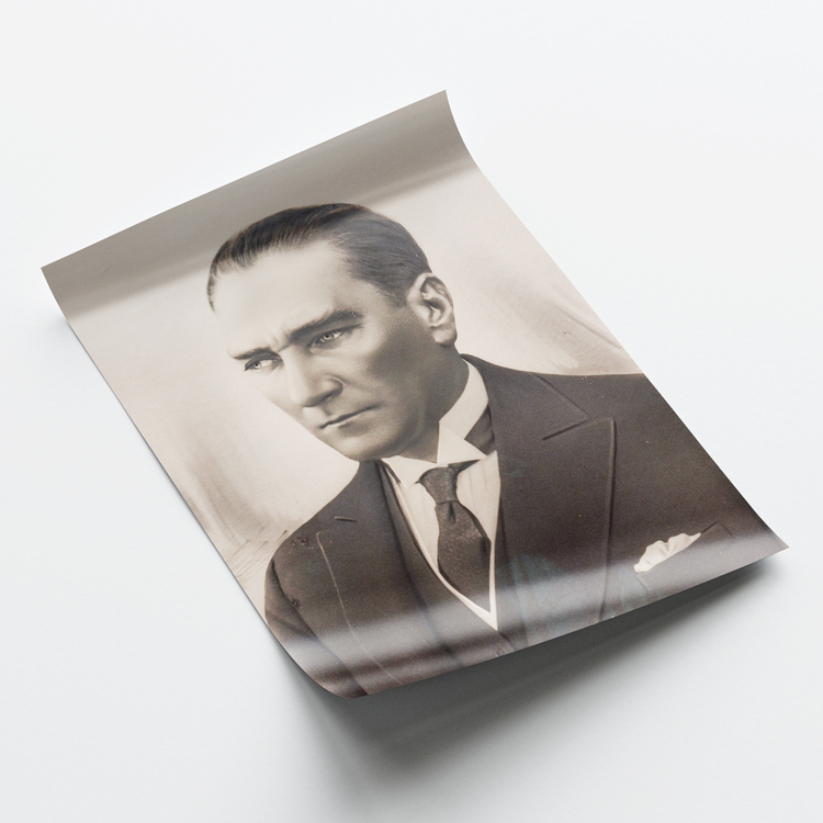 Atatürk Çizim Posteri