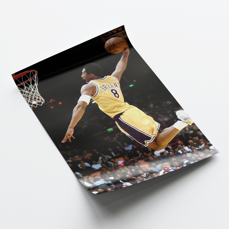 Kobe Bryant Smaç Basıyor Poster
