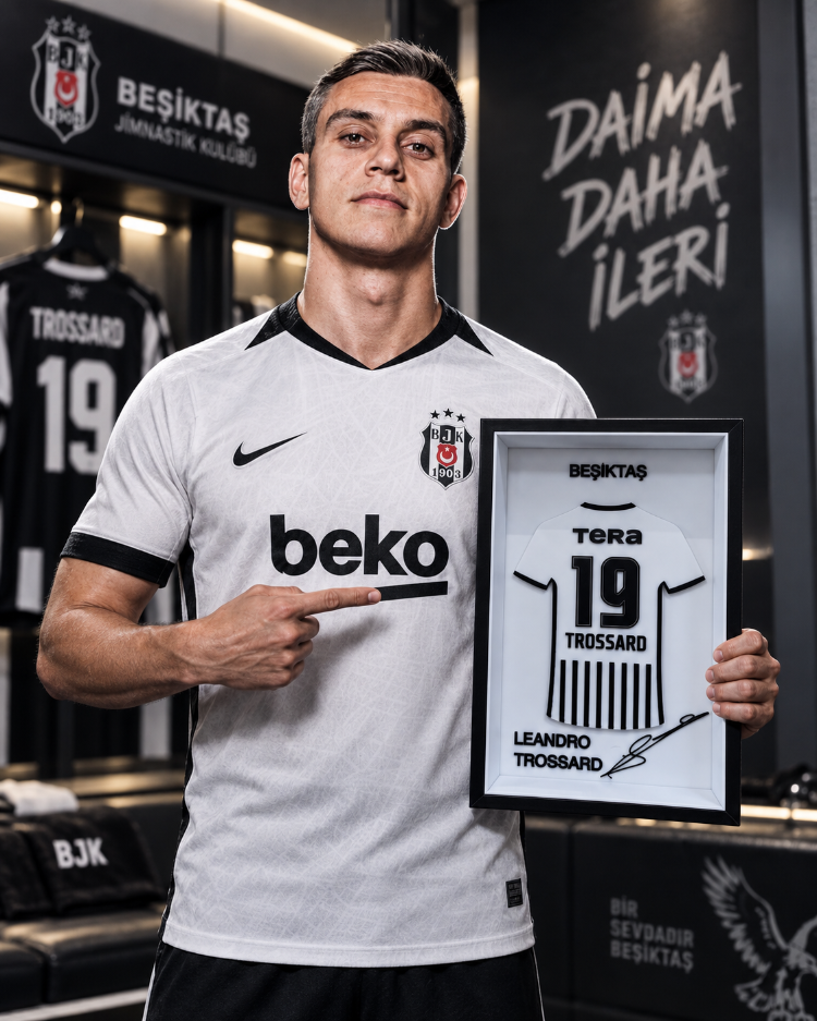Leandro Trossard - Beşiktaş JK - İmzalı Forma Çerçevesi