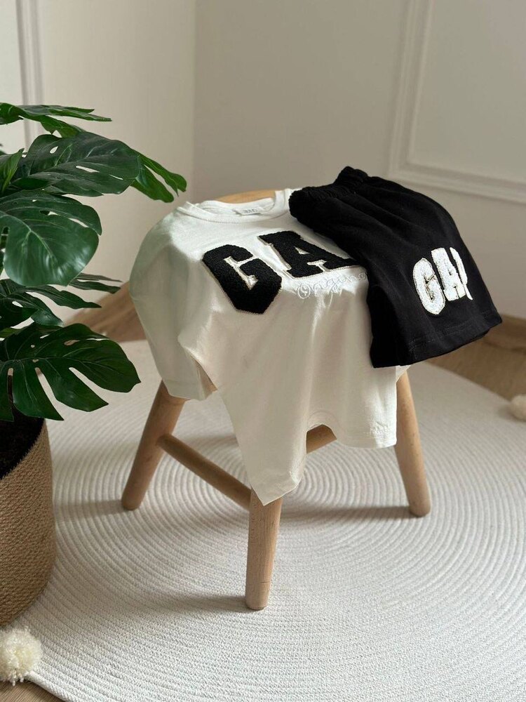 Punch işlemeli unisex gap takım