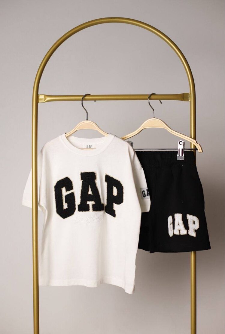 Punch işlemeli unisex gap takım