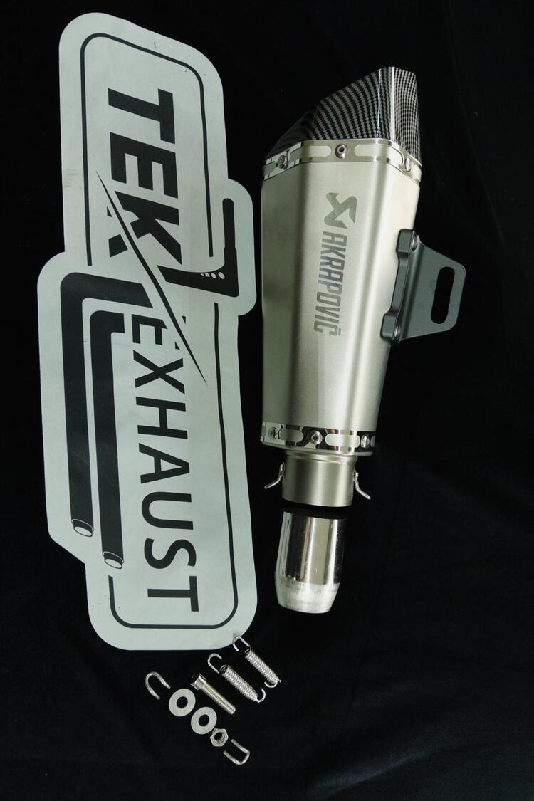 Akrapovic Performans Egzoz – Gri Gövde, Karbon Başlık,