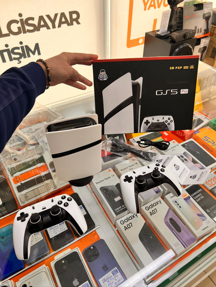 Ps5 pro 30.000 adet güncel oyun 4k kalitesinde kasma donma yok