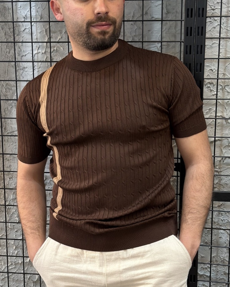 Kahverengi Çizgili Triko Sıfır Yaka T-Shirt