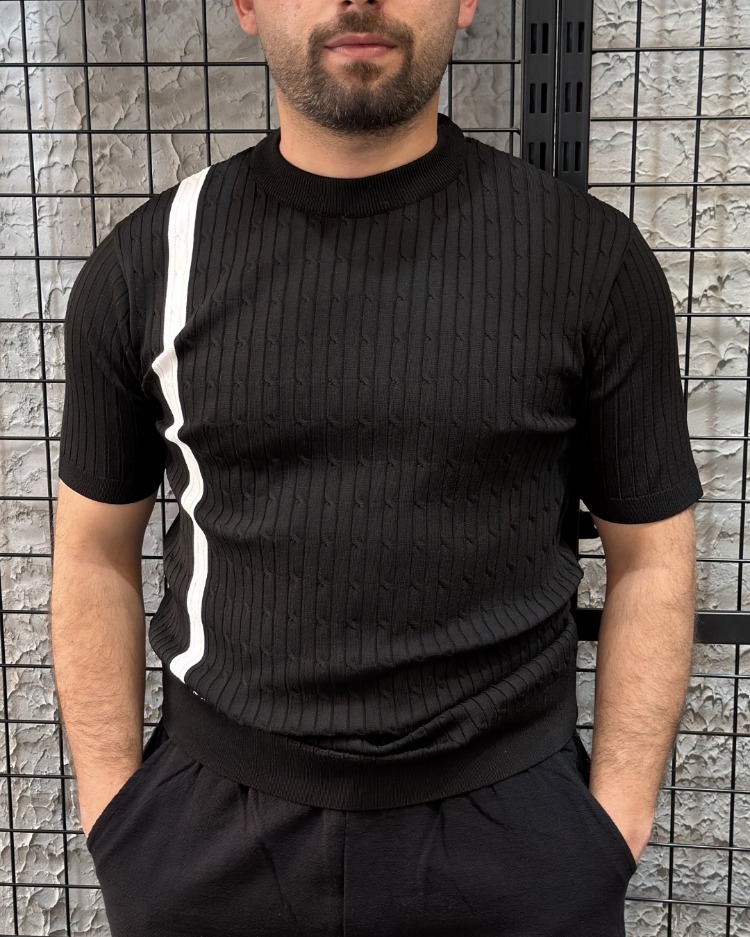 Triko Çizgili Sıfır Yaka Siyah T-Shirt