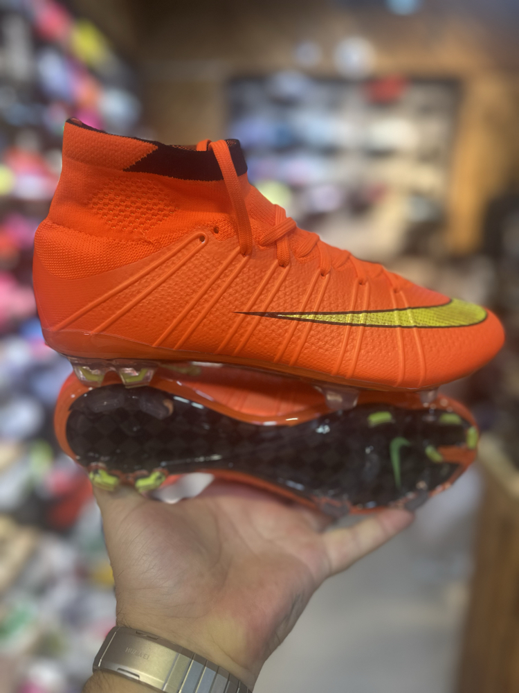 Mercurial CR7