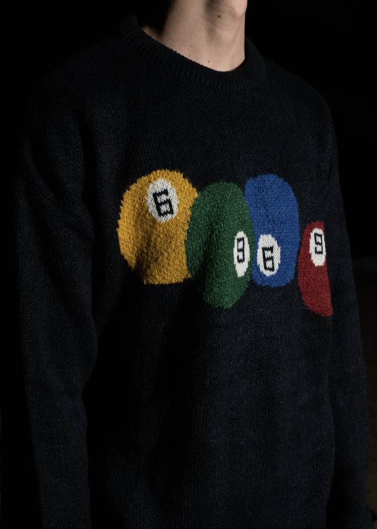 8Ball Print | Triko Kazak