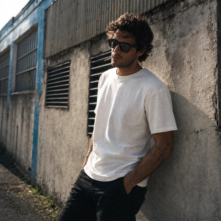 Premium Basic Offwhite T-Shirt