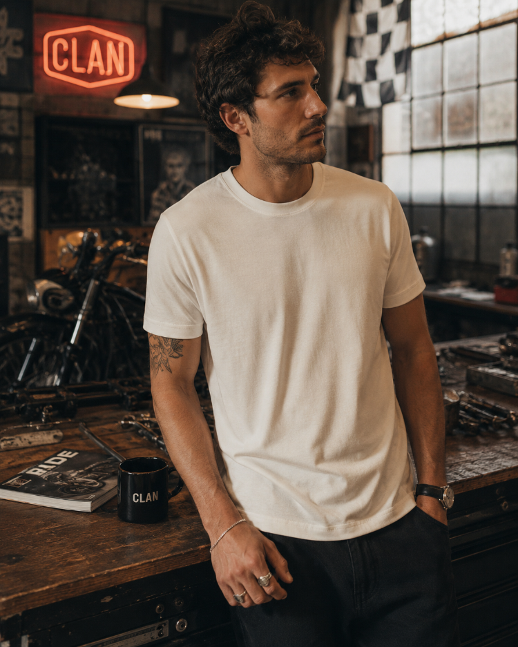 Premium Basic Offwhite T-Shirt