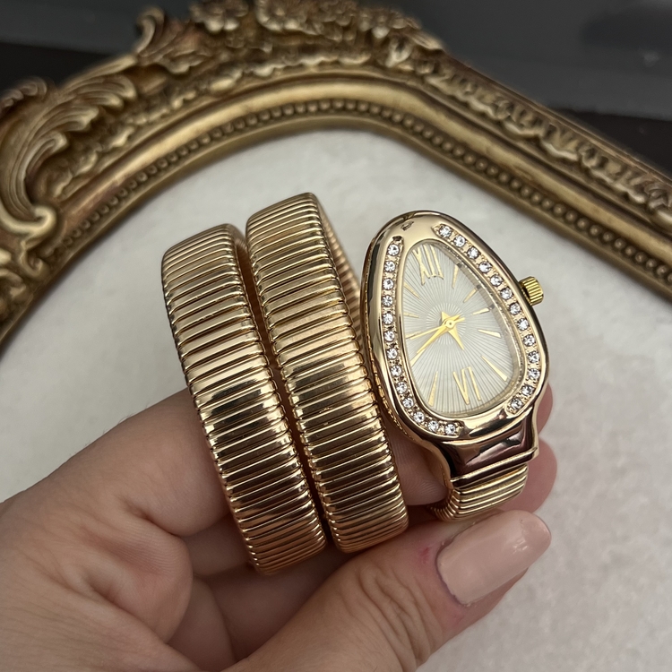 Serpenti Saat