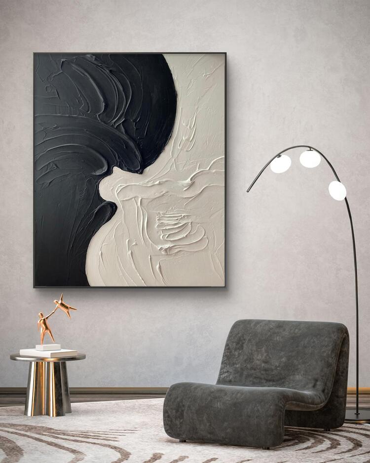 BLACK AND OFF WHİTE