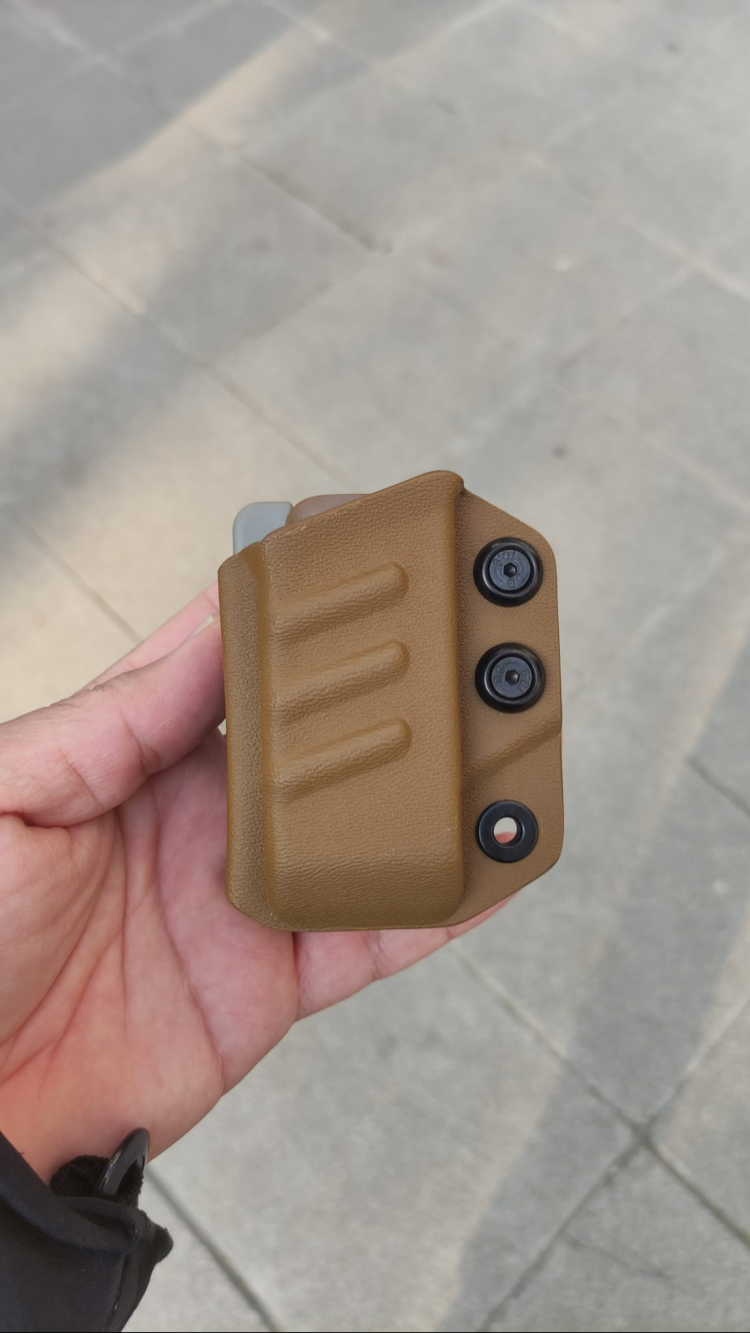 KYDEX TEKLİ ŞARJÖRLÜK