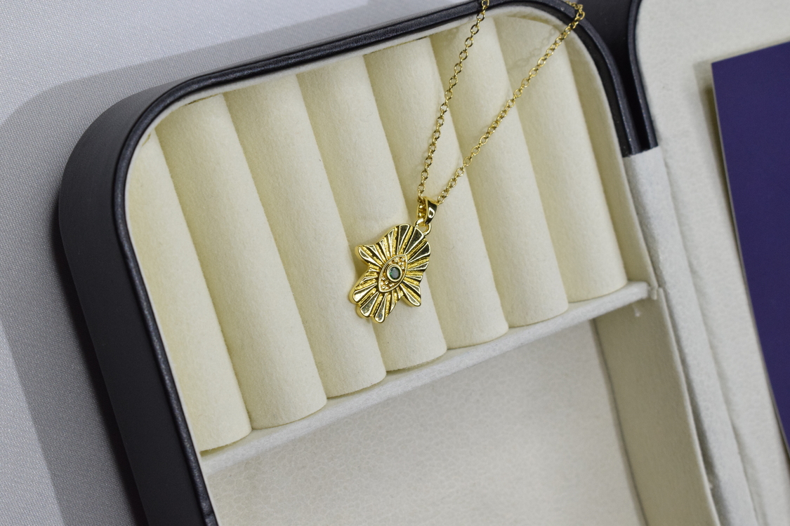 Mystic Palm Gold Renk Kolye