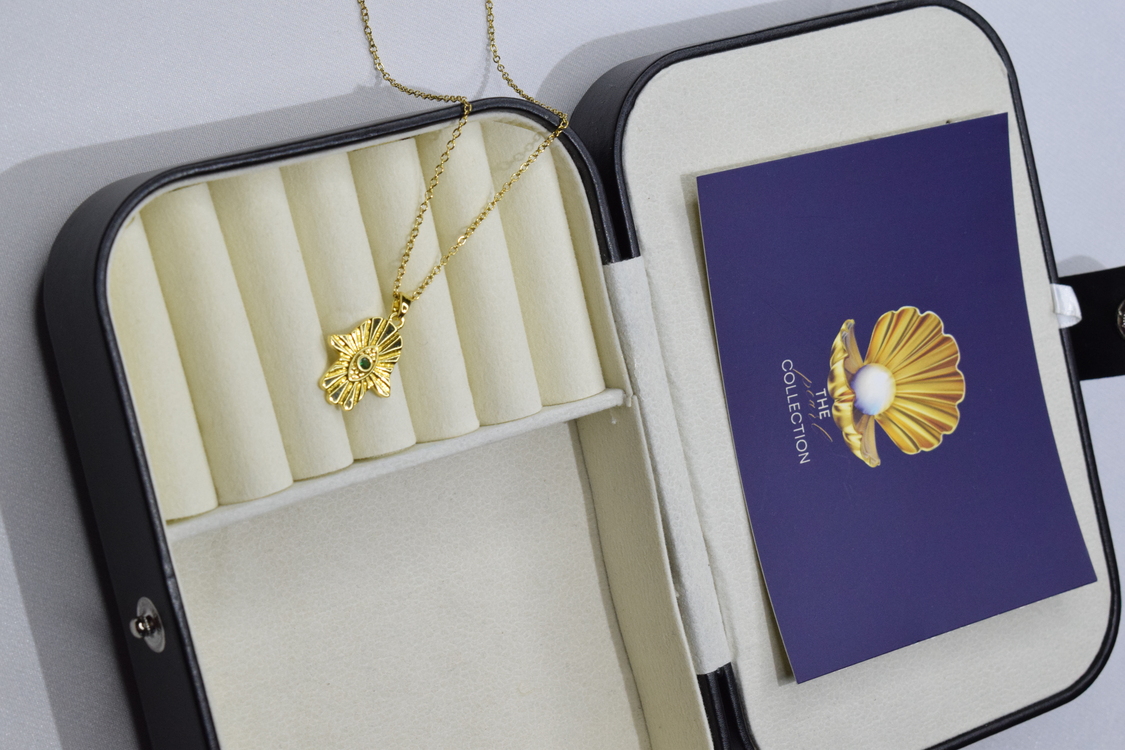 Mystic Palm Gold Renk Kolye