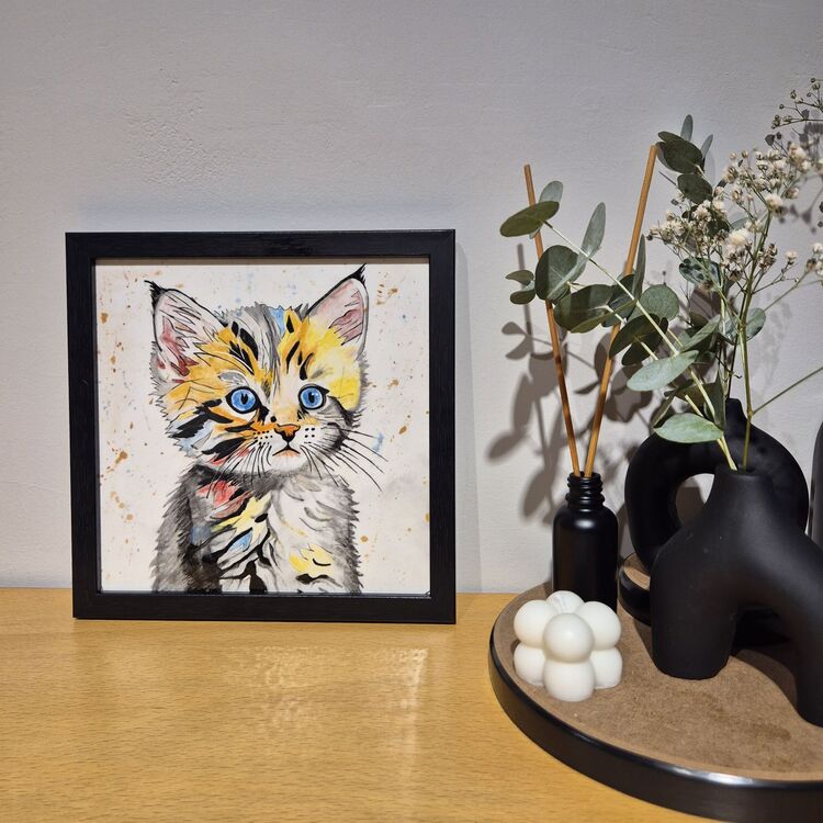 El Yapımı Kedi Figürlü Seramik Karo Tablo + Siyah Çerçeve