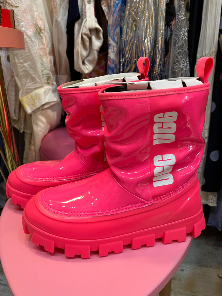 Ugg classic Brellah mini bot