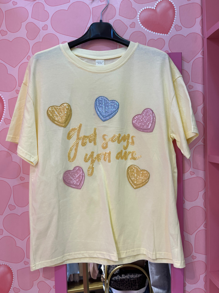 Payetli kalpli ve yazılı tshirt