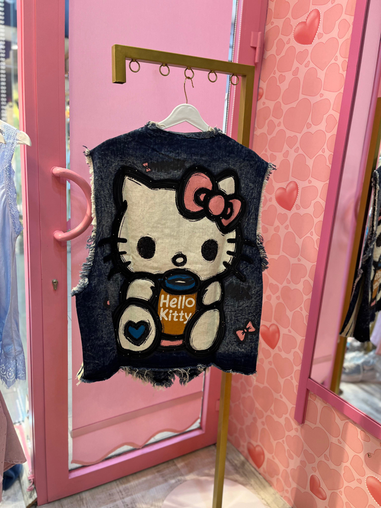 Tasarım hello kitty yelek 