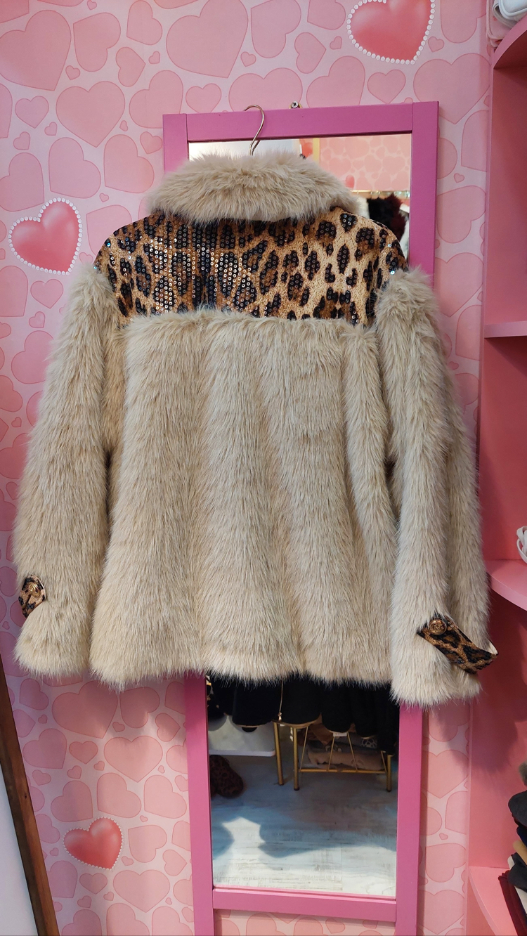 Leopar&pul payet detaylı peluş ceket