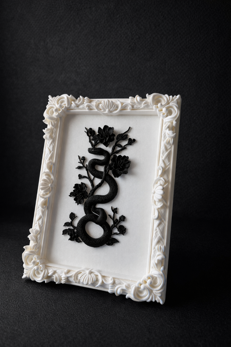Eterna Yılan & Çiçek Rölyef Beyaz Tablo | Varaklı Çerçeve  170mm x230mm 