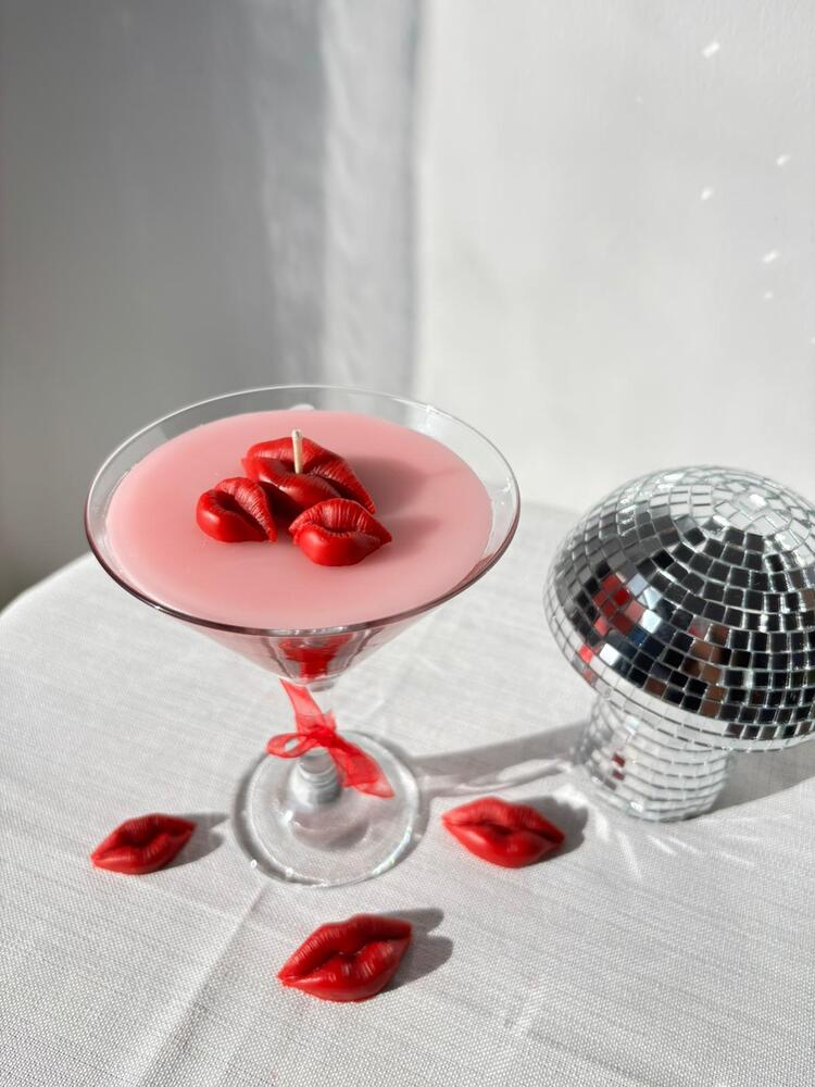 Kisses Blush Coctail Candle