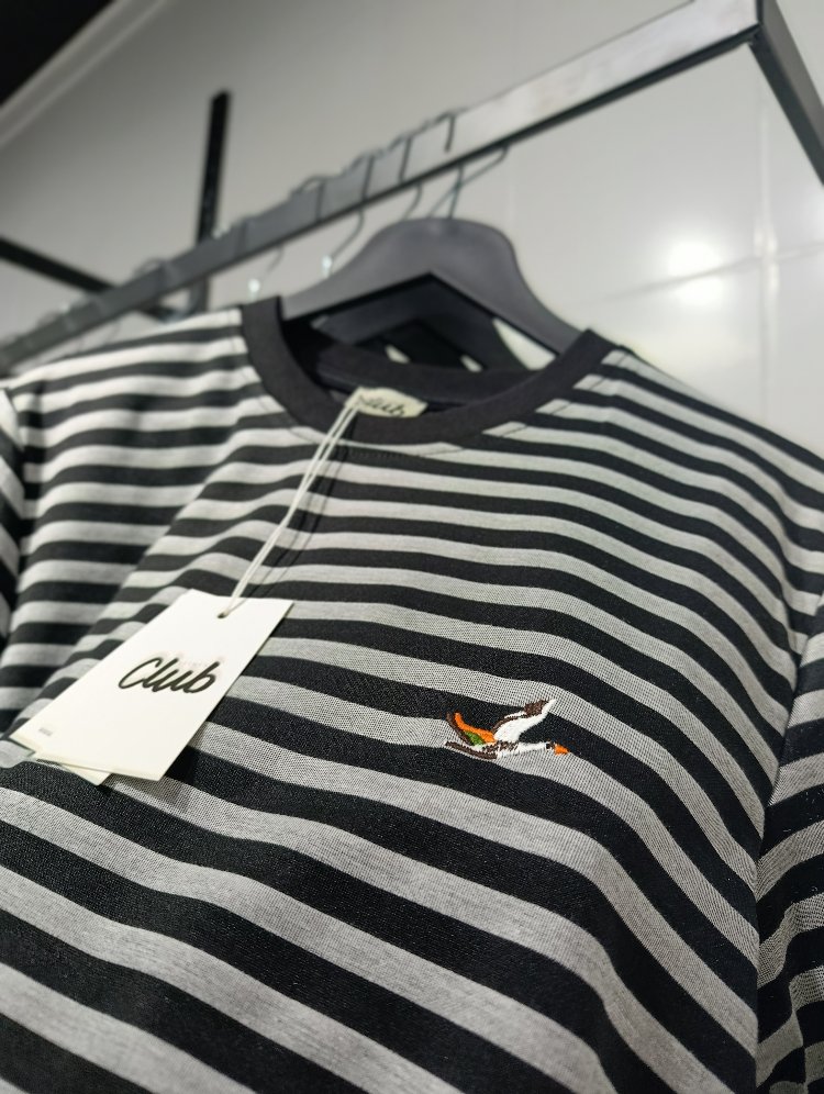 Göğüs Nakış Sıfır Yaka T-Shirt