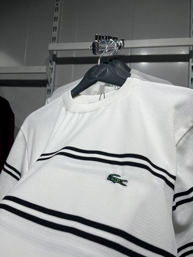 Göğüs Nakış T-Shirt