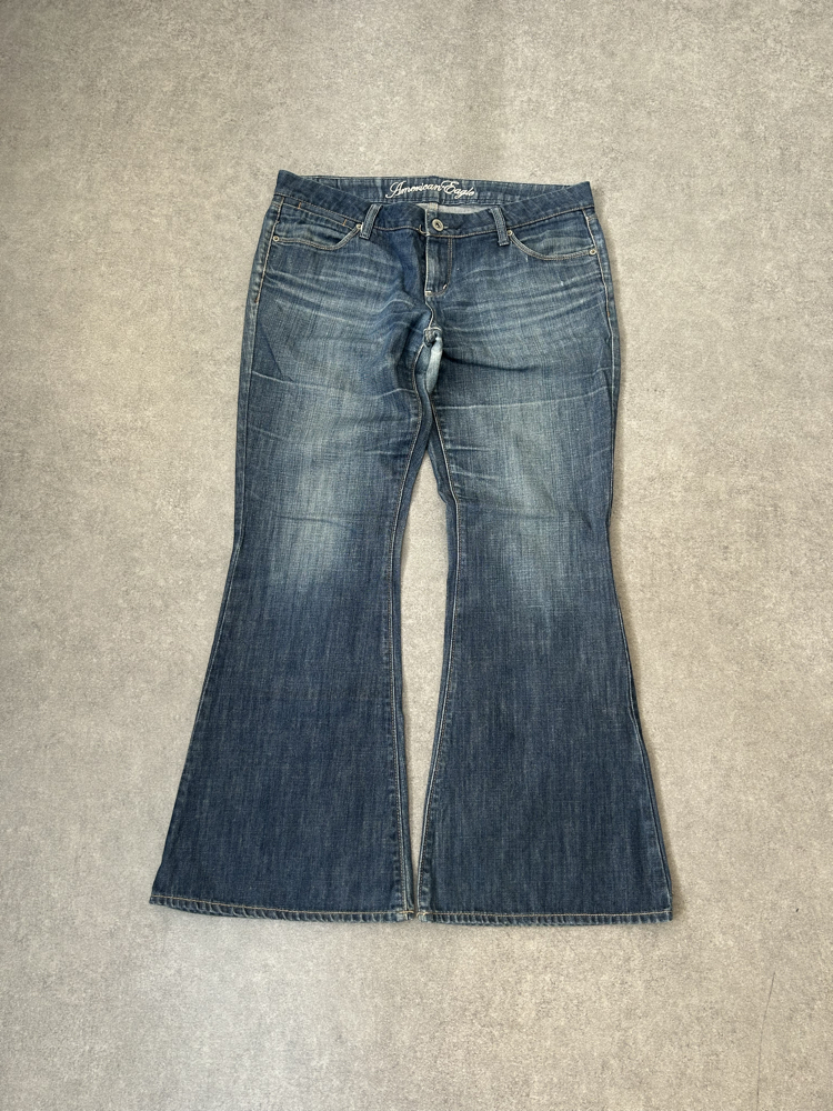 American Eagle Flared Jean